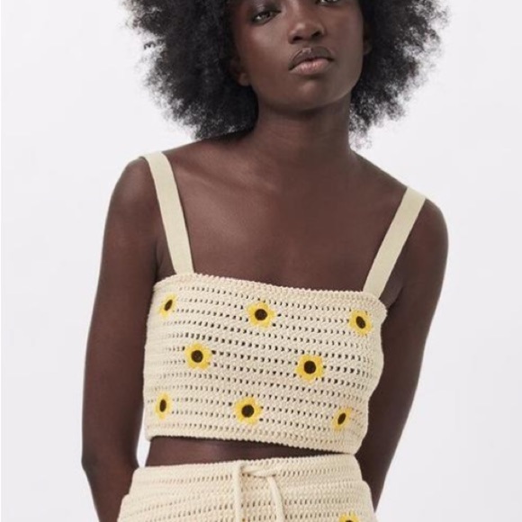 ZARA Crocheted Embroidered  Top Bloggers Favourite flower daisy size M - Picture 4 of 10